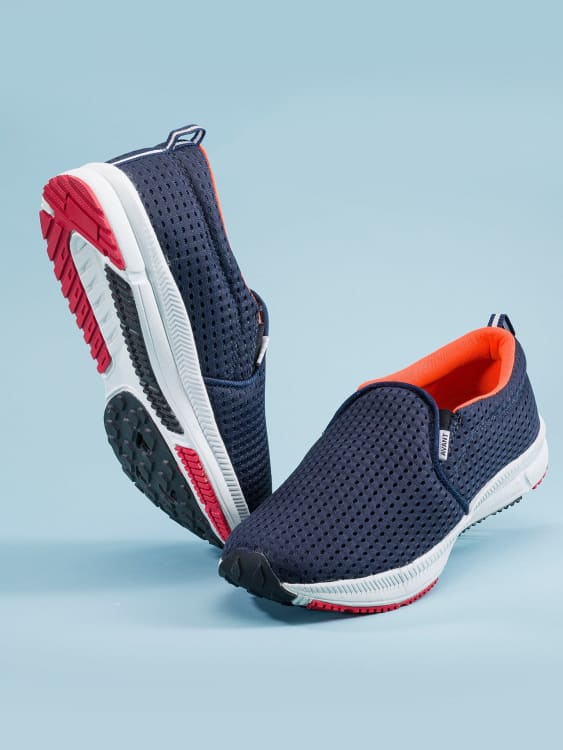Buy Sports Shoes & Flip-flops for Men & Women Online