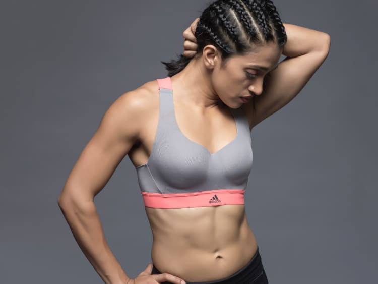 Why Women Need Chest Training and the Best Exercises for Doing It