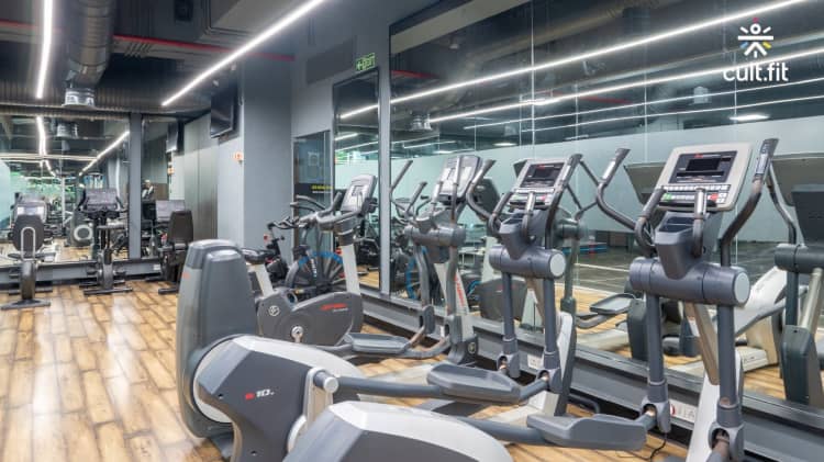 Gold's Gym Lower Parel
