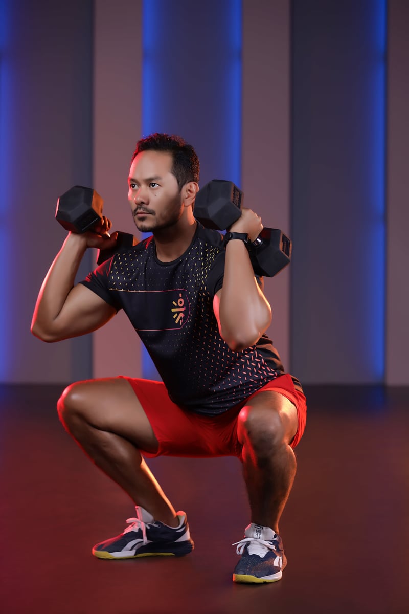 Strength Training: Chest, Triceps & Abs with Dumbbells