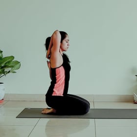 Yoga For Neck Pain Learn Neck Exercises Yoga At Home Cult Fit