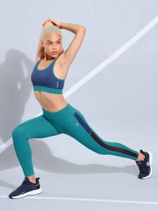 Buy CULTSPORT Medium Impact Sports Bra, Slip on Workout Bra for Women for  Gym, Criss Cross, Full Coverage, Anti Chafing