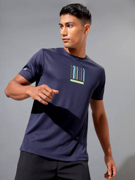 Active T-shirt with Minimal Graphic