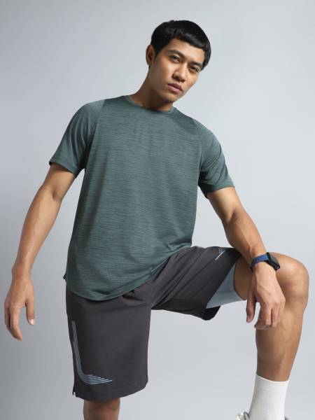 Men's D. Grey Training Elevate Sculpt T-shirt