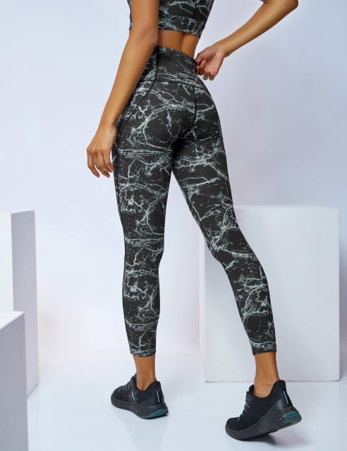 Women's size small, gray/black marble print Pop fit leggings with pockets  NWOT - $15 - From Ebony