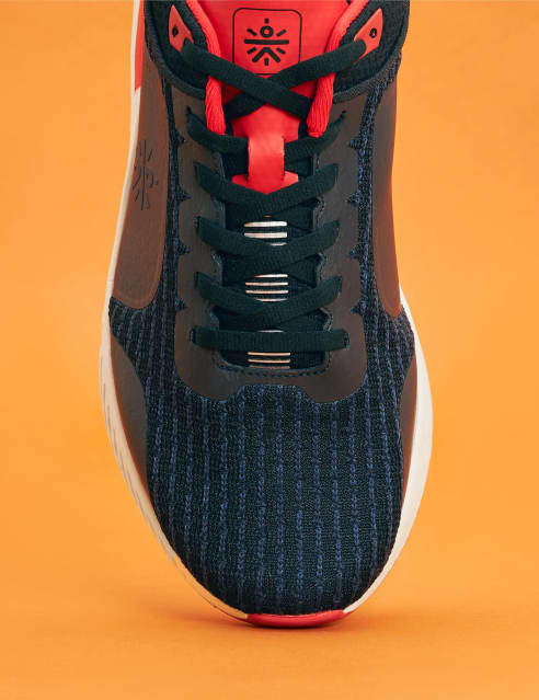 Versa running shoe clearance maker