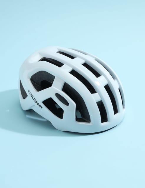 White cycling helmet 2025