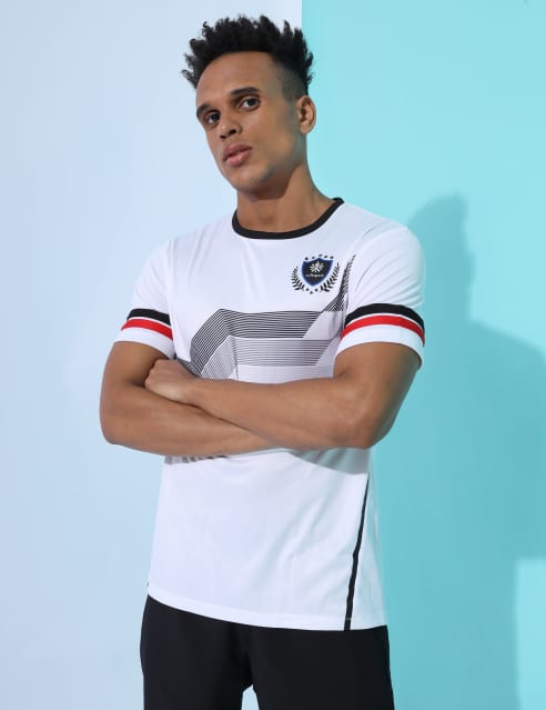 Football team t shirts online india hotsell