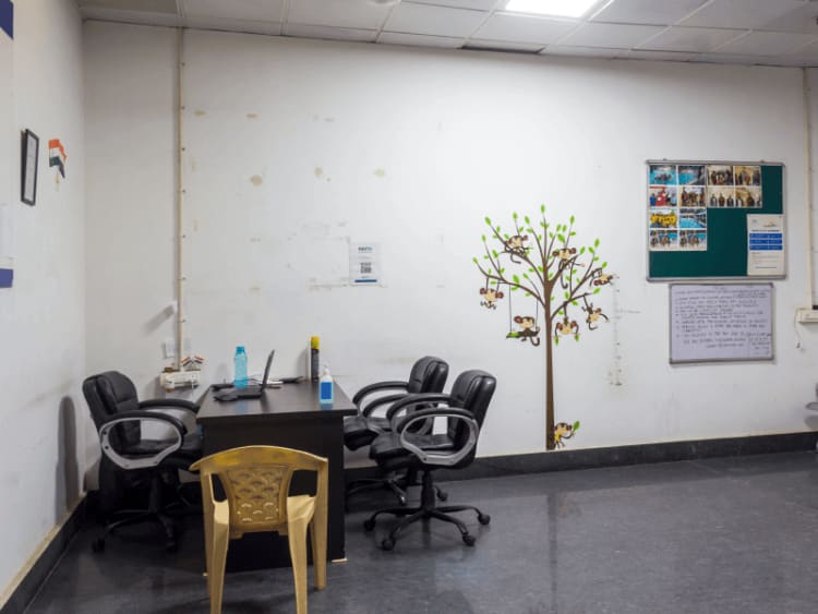 Fitso Sector 70, Noida